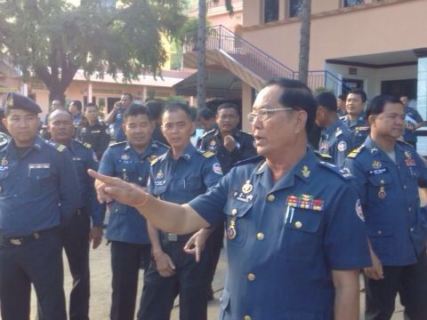 ​បើក​វគ្គ​ហ្វឹកហ្វឺន ដល់​នាយ នាយរង អាវុធហត្ថ ចំនួន​៦០​នាក់ អោយមាន​សមត្ថភាព​គ្រប់គ្រាន់​បំរើ​ប្រជាពលរដ្ឋ​ជាតិ​មាតុភូមិ​