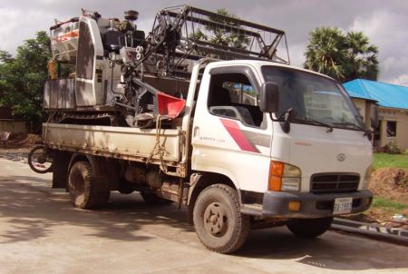 បុរស​ម្នាក់​និង​រថយន្ត​ចំណុះ​២,៥​តោន​ត្រូវ​កម្លាំង​នគរបាល​ចរាចរណ៍​កសាង​សំណុំរឿង​បញ្ជូនទៅ​តុលាកា​រ