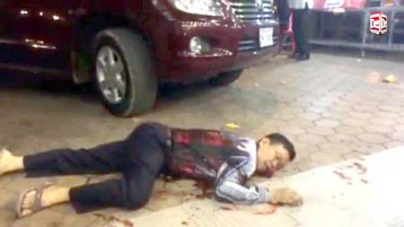 ​លោក​ឧកញ៉ា អ៊ឹង ម៉េង​ជឺ ត្រូវ​ឃាតក​បាញ់សម្លាប់ ខណៈ​ពេល​ចុះ​ទិញ​ផ្លែឈើ​