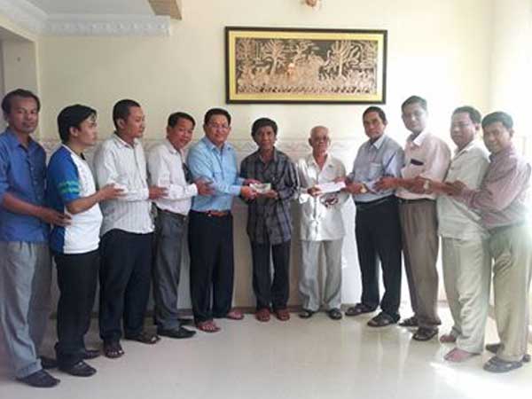 ក្លឹប​អ្នកកាសែត​ឯករាជ្យ​បាន​ឧបត្ថម្ភ​ដល់​អ្នកកាសែត​មាន វ័យ​ចំណាស់​និង​ក្រីក្រ​ចំនួន​២​រូប