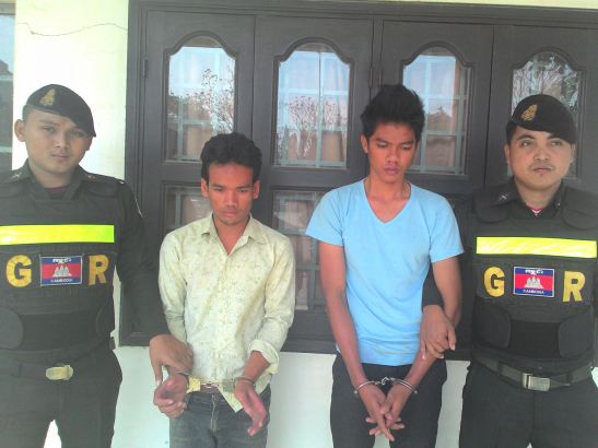 យុវជន​សង្ស័យ​២​នាក់​បាន​វាយ​សម្លាប់​មិត្តភ័ក្ត​ម្នាក់​នៅ​ប្រទេស​ថៃ​ត្រូវ​អាវុធហត្ថកសាង​សំណុំរឿង​ទៅ​តុលាការ​