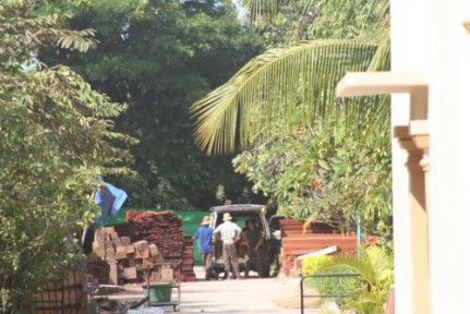 ថៅ​កែស​ណ្ឋាគា​រផ្កាយ៥​អង្គរអេរ៉ាលោក លី ស៊ីណាជា​អ្នកប្រូល​ទិញ​ឈើប្រ​ណីត​ខុស​ច្បាប់សម​ត្តកិច្ច​មិនហ៊ាន​បង្រ្កាប