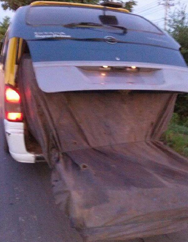 សមត្ថកិច្ច​ជំនាញ​ទំនង​ធ្វើ​មើលមិនឃើញ​មេ​ឈ្មួញ​ឈើ យាយ​លី