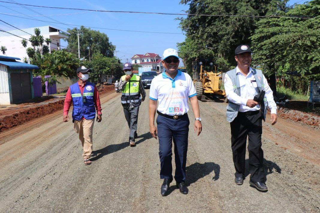 លោក ញ៉ែម សំអឿន អញ្ជើញចុះពិនិត្យមើលវឌ្ឍនភាព ការស្ថាបនាផ្លូវជាតិលេខ៧៨-៥ ប្រវែងជាង១គីឡូម៉ែត្រ តភ្ជាប់ពីផ្លូវជាតិលេខ៧៨