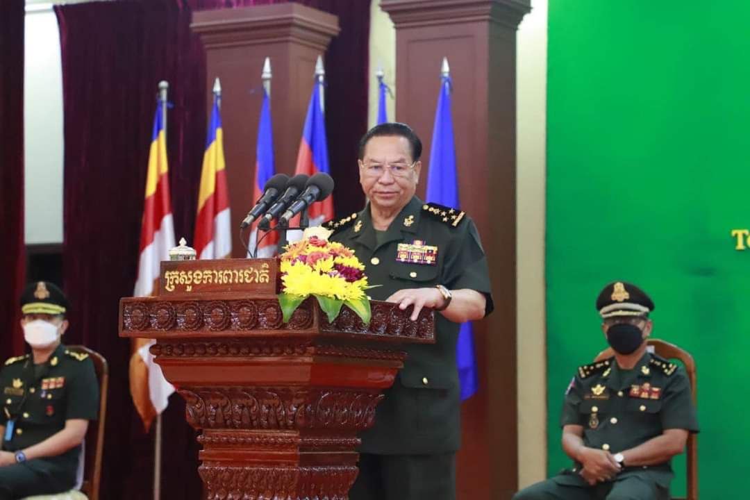 លោកឧត្តមសេនីយ៍ទោ ច័ន្ទ រដ្ឋា មេបញ្ជាការរង យោធភូមិភាគទី៥ បានអញ្ជើញចូលរួមក្នុងពិធីប្រគល់-ទទួលសម្ភារៈបរិក្ខារវេជ្ជសាស្ត្រប្រឆាំងជំងឺកូវីដ-១៩ ពីក្រសួងការពារជាតិ អូស្ត្រាលី ជូនក្រសួងការពារជាតិ នៃព្រះរាជាណាចក្រកម្ពុជា ក្រោមអធិបតីភាព ឯកឧត្តម នាយឧត្តមសេនីយ៍ ម៉ឹង សំផន រដ្ឋលេខាធិការ ក្រសួងការពារជាតិ និងឯកឧត្តម Pablo Kang អគ្គរដ្ឋទូតអូស្ត្រាលីប្រចាំកម្ពុជា កម្មពិធីនេះប្រារព្ធនៅកងពលតូចលេខ៧០