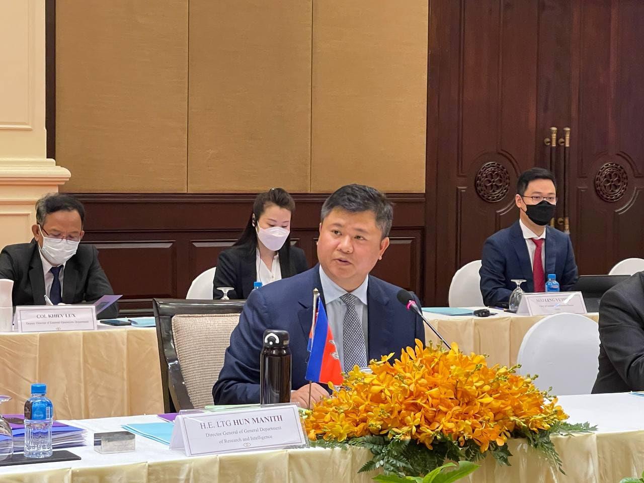 ឧត្តមសេនីយ៍ឯក ហ៊ុន ម៉ានិត ប្រជុំទ្វេភាគីជាមួយគណៈប្រតិភូអន្តរស្ថាប័នជាន់ខ្ពស់រុស្ស៊ី ដើម្បីពង្រឹងកិច្ចសហប្រតិបត្តិការទ្វេភាគី និងពង្រីកទំនាក់ទំនងវិស័យសន្តិសុខ និងយោធា