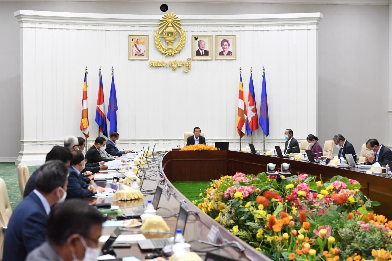 សម្ដេចតេជោ ហ៊ុន សែន៖ កម្ពុជានឹងខិតខំឱ្យអស់ពីសមត្ថភាព ក្នុងកិច្ចសហប្រតិបត្តិការជិតស្និទ្ធជាមួយសមាជិកអាស៊ាន និងដៃគូដទៃទៀត ដើម្បីកសាងសហគមន៍តំបន់ ឱ្យបន្តរក្សាសន្តិភាព វិបុលភាព និងសុខដុមនីយកម្ម