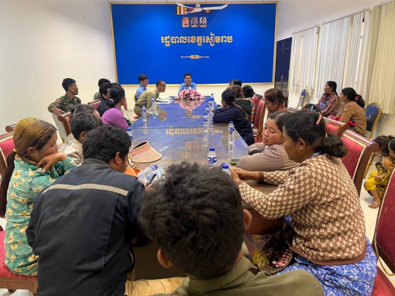 ប្រជា​នេសាទ​ឃុំ​កំពង់​ឃ្លាំង មក​សុំ​ការជួយ​អន្តរាគមន៍​ពី​អាជ្ញាធរ​ខេត្ត​សៀមរាប​