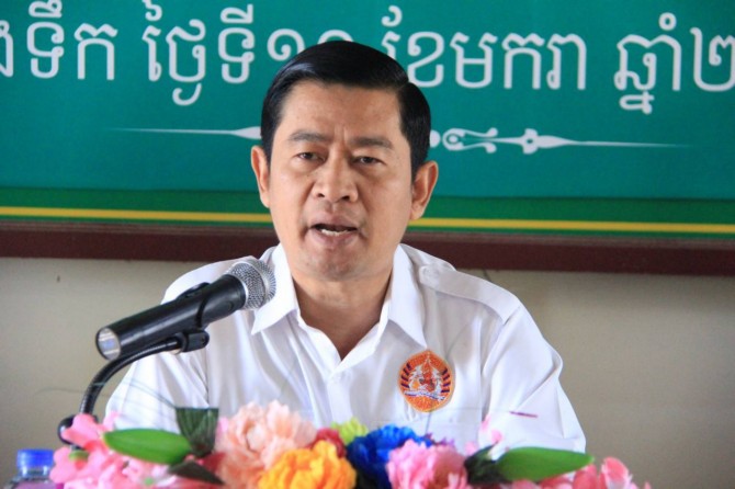 ​ឯកឧត្តម​បណ្ឌិត ទូច វណ្ណៈ ដឹកនាំ​កិច្ចប្រជុំ​ប្រកាស​សេចក្តីសម្រេច​បែងចែក​ក្រុមការងារ​ផែន​តាម​ភូមិ នៃ​សង្កាត់​ជើង​ទឹក​