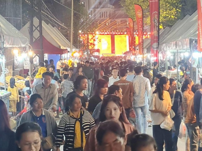 រយៈពេល​៣​ថ្ងៃ នៃ​បុណ្យ​ឆ្លង​ឆ្នាំ​សកល ២០២៤-២០២៥ នៅ​ខេត្ត​បាត់ដំបង មាន​ភ្ញៀវទេសចរ​មក​លេង​កម្សាន្ត ៣៦៤,០៥៥​នាក់ កើន​ជាង​ឆ្នាំមុន