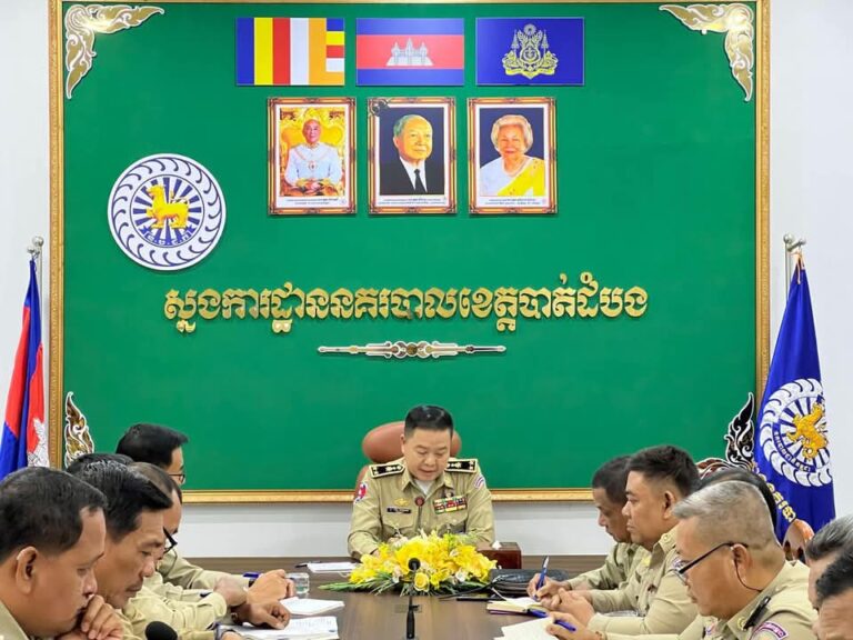 លោក​ឧត្តមសេនីយ៍ទោ ដាញ់ អេង​ប៊ុន​ចាន់ ដឹកនាំ​ប្រជុំ ក្នុង​ថ្នាក់​ដឹកនាំ​ស្នងការដ្ឋាន​