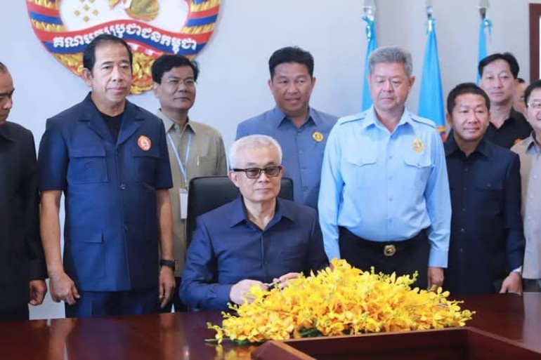 ​ឯកឧត្តម​អគ្គបណ្ឌិត​សភា​ចារ្យ អូន ព័ន្ធមុនីរ័ត្ន អញ្ជើញ​ចូលរួម​ក្នុង​ពិធី​សម្ពោធ ដាក់ឱ្យ​ប្រើប្រាស់​ជា​ផ្លូវការ​នូវ​អគារ​ទីស្នាក់ការ​គណបក្ស​ស្រុក​មុខកំពូល​