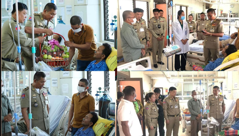 លោក​ឧត្តមសេនីយ៍ទោ សិទ្ធិ ឡោះ បាន នាំយក​ថវិកា និង​កន្ត្រក​ផ្លែឈើ ចុះសួរសុខទុក្ខ លោក វ៉ាន់ ឡុង ដែល សម្រាក​ព្យាបាល​ជម្ងឺ​នៅ​មន្ទីរពេទ្យបង្អែក​មិត្ត​-​ភាព កម្ពុជា​ជប៉ុន ស្រុក​មង្គល​បូរី​