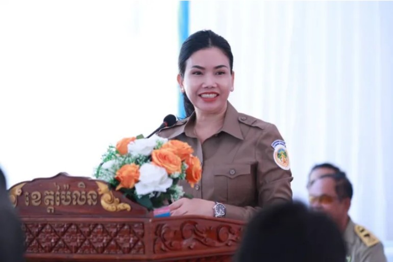 អភិបាលខេត្ត​ប៉ៃលិន បើក​ការដ្ឋាន​សាងសង់ ផ្លូវ​ក្រាល​កៅស៊ូ DBST ប្រវែង​ជាង ៥​ពាន់​ម៉ែត្រ នៅ​ក្រុង​ប៉ៃលិន និង​អំពាវនាវ​ឱ្យ​ប្រជាពលរដ្ឋ​ចូលរួម​គោរព​ច្បាប់​ចរាចរណ៍​ទាំងអស់គ្នា​