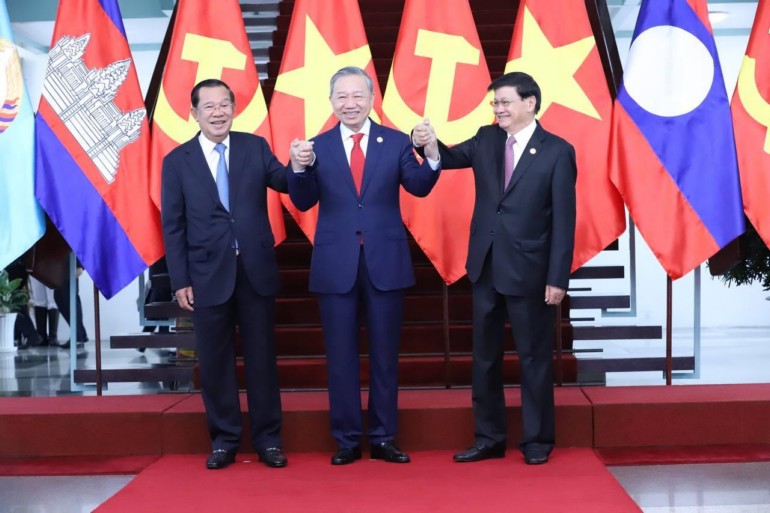 ​គណបក្ស​ប្រជាជន​កម្ពុជា បង្ហាញ​លទ្ធផល​កិច្ចប្រជុំ​កំពូល​ប្រចាំ​ឆ្នាំ​រវាង​គណបក្ស​ប្រជាជន​កម្ពុជា និង​គណបក្ស​កុម្មុយនីស្ត​វៀតណាម និង​កិច្ចប្រជុំ​កំពូល​ប្រចាំ​ឆ្នាំ​រវាង​គណបក្ស​ប្រជាជន​កម្ពុជា គណបក្ស​កុម្មុយនីស្ត​វៀតណាម និង​គណបក្ស​ប្រជាជន​បដិវត្តន៍​ឡាវ