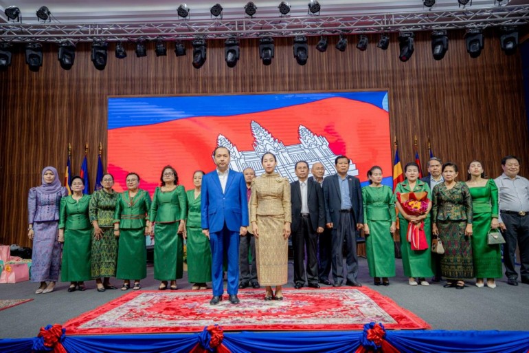 ​រដ្ឋមន្ត្រី នេត្រ ភ​ក្ត្រា និង​ភរិយា អញ្ជើញ​ជា​អធិបតី​ពិធី​ឱកាស​ទិវា​អន្តរជាតិ​នារី ៨​មីនា ឆ្នាំ​២០២៥ របស់​ក្រសួង​ព័ត៌មាន