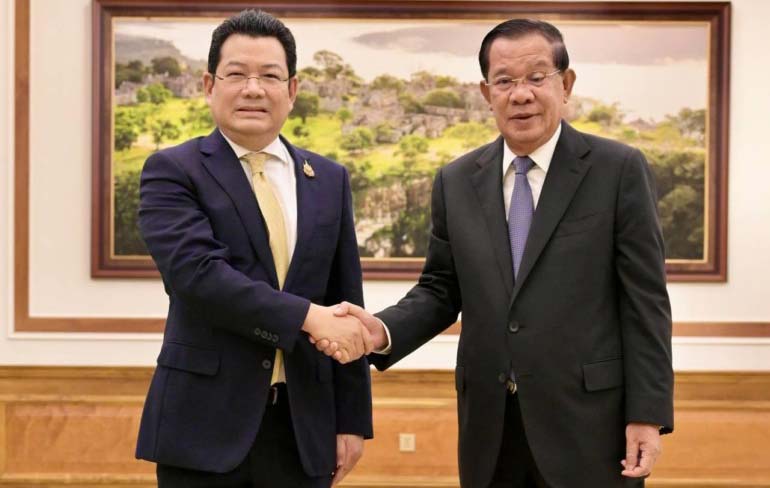 ​ប្រមុខរដ្ឋស្តីទី សម្តេច​តេជោ ហ៊ុន សែន អនុញ្ញាតឲ្យ​ឯកអគ្គរាជទូ​ត​វិសាមញ្ញ និង​ពេញ​សមត្ថភាព​ថៃ​ប្រចាំ​កម្ពុជា ចូលជួប និង​ប្រគល់​សារតាំង