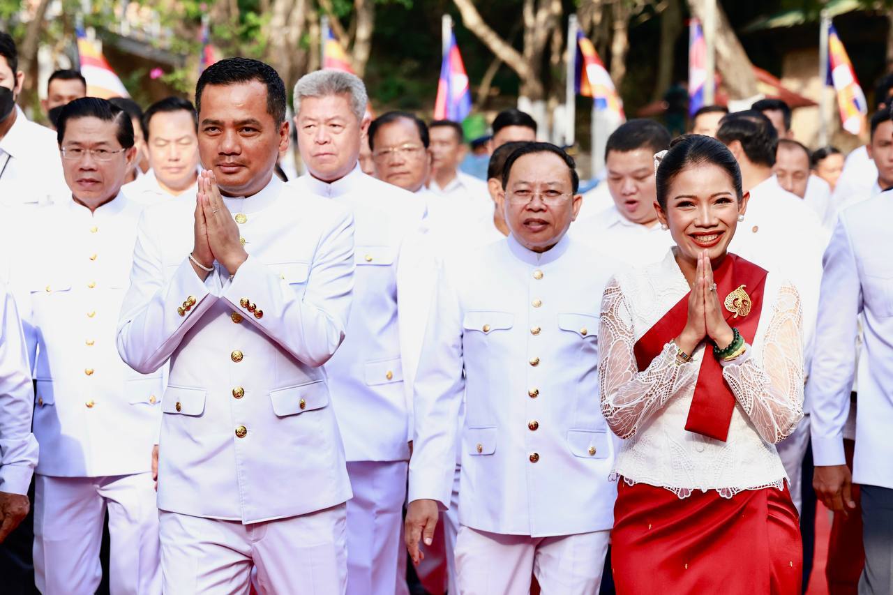 ឯកឧត្តមអភិសន្តិបណ្ឌិត ស សុខា និងលោកជំទាវ អញ្ជើញចូលរួមជាអធិបតីពិធីបុណ្យវិសាខបូជា