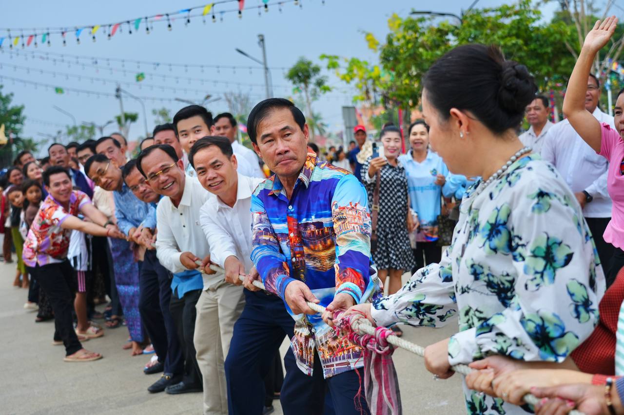 ខេត្តពោធិ៍សាត់ទទួលបានភ្ញៀវទេសចរជាង ១៦ម៉ឺននាក់ ក្នុងឱកាសបុណ្យចូលឆ្នាំថ្មី ឆ្នាំមមី ក្រោមបរិយាកាសសប្បាយរីករាយ និងសុវត្ថិភាពខ្ពស់