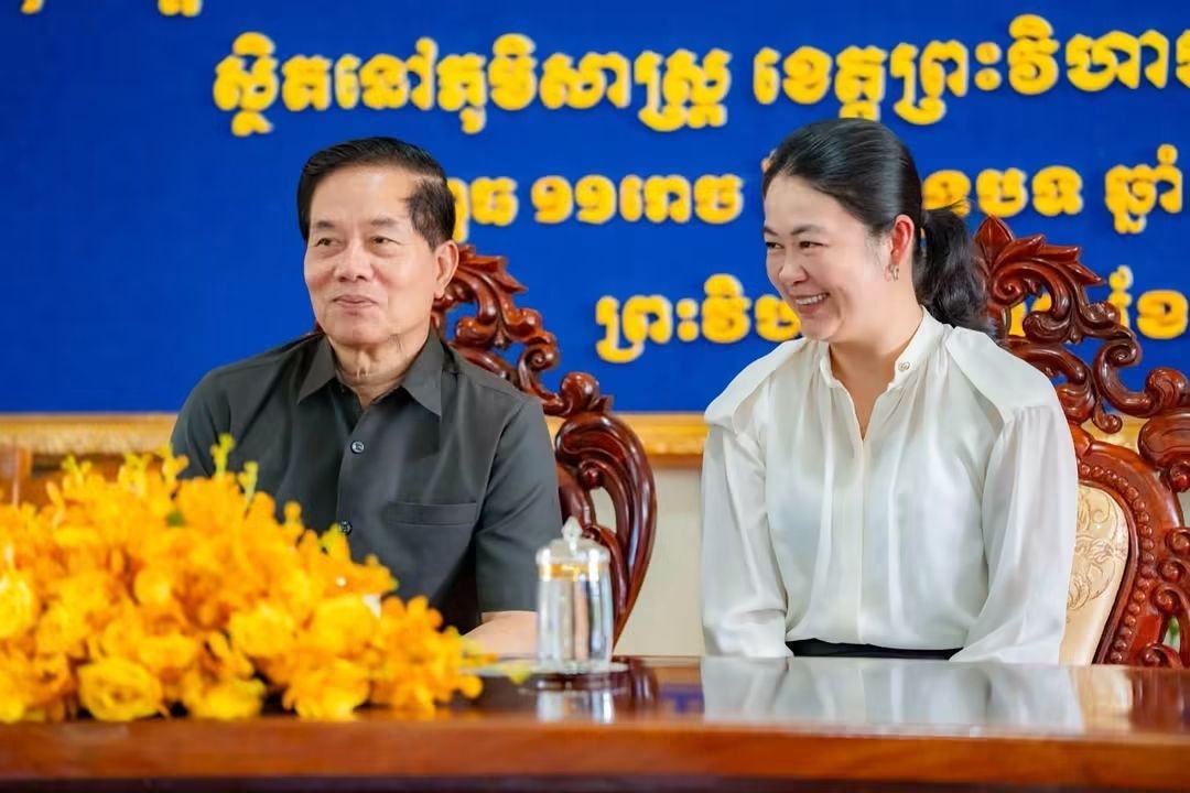 ឯកឧត្តម ឃួង ស្រេង និង លោកជំទាវ ព្រមទាំងថ្នាក់ដឹកនាំ​ មន្រ្តីរដ្ឋបាលរាជធានីភ្នំពេញ​ បានអញ្ជើញចុះសួរសុខទុក្ខកងទ័ព​ នៃកងពលធំអន្តរាគមន៍លេខ៣​