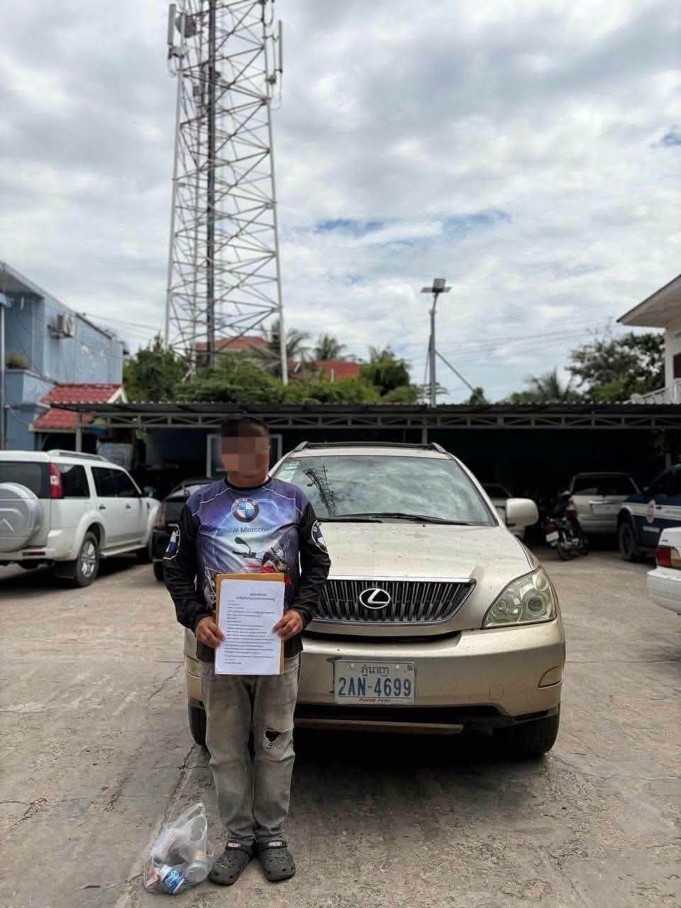កម្លាំងជំនាញកងរាវុធហត្ថខេត្តតាកែវ ឃាត់ខ្លួនជនសង្ស័យអ្នករត់តាក់ស៊ី ម្នាក់ជាប់ពាក់ព័ន្ធករណី «អំពើនាំឆ្លងដែន» (ដោយស្វែងរកមនុស្ស ទៅធ្វើការនៅក្រៅប្រទេសខុសច្បាប់ បញ្ជូនទៅតុលាការ)
