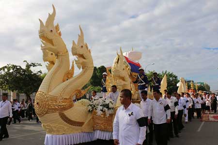 ពិធីបូជាសពសម្តេច ជា ស៊ីម ប្រព្រឹត្តទៅយ៉ាងអធិកអធម