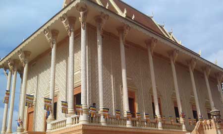 ពិធី​សម្ភោ​ធ​សមិទ្ធផល​នានា ក្នុង​វត្ត​សិរី​ស​ន្ឋ​វង្ស ក្រុង​ក្រចះ​