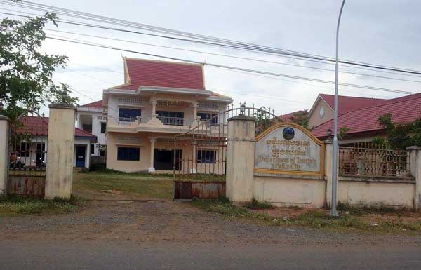 បែកធ្លាយប្រធានមន្ទីរទេសចរណ៏ខេត្តប៉ៃលិន ខ្លួនមួយឈ្មោះពីរ ប្រព្រិត្តអំពើពុករលួយ