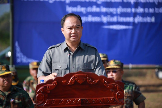 ឯកឧត្តម គីម រិទ្ធី អភិបាល​ខេត្ត​ព្រះវិហារ សម្តែង​នូវ​ការកោតសរសើរ និង​វាយតម្លៃ​ខ្ពស់​ចំពោះ ការរៀបចំ​កម្មវិធី «​សាទរ​កម្ពុជា​»​នៅ​ថ្ងៃ​ឆ្លង​ឆ្នាំ​សកល​២០២៥ នៅ​មុខ​ព្រះបរមរាជវាំង ជា​ព្រឹត្តិការណ៍​លើកដំបូង បង្ហាញ​ភាពរស់រវើក​នៃ​វប្បធម៌ អរិយធម៌ ដ៍​រុងរឿង​សម្បូរបែប របស់​កម្ពុជា​យើង