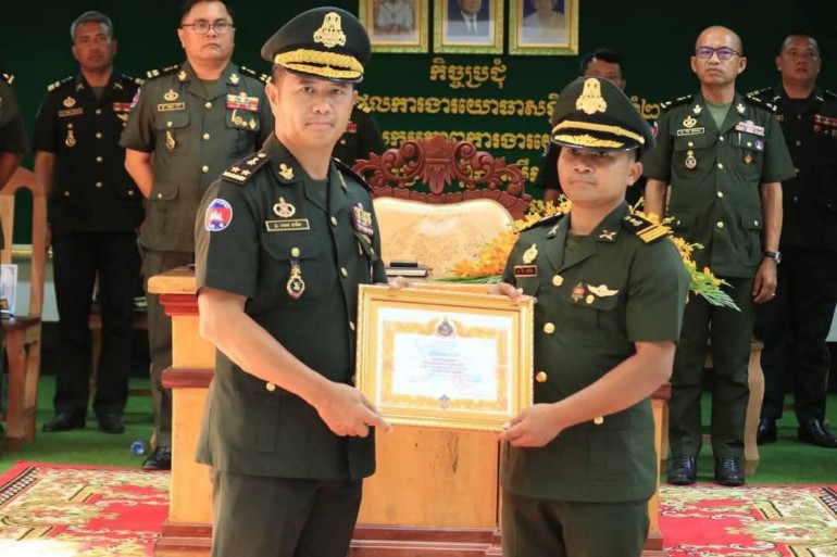 តំបន់​ប្រតិបត្តិការ​សឹក​រង​បន្ទាយមានជ័យ រៀបចំ​កិច្ចប្រជុំ​បូក​សរុប​លទ្ធផល​ការងារ​យោធា​ឆ្នាំ​២០២៤ និង ផ្សព្វផ្សាយ​ផែនការ​សកម្មភាព​ការងារ​ឆ្នាំ​២០២៥