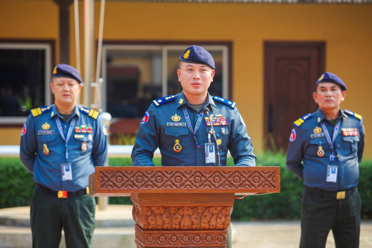 លោកឧត្តមសេនីយ៍ត្រី សៀ​ ទីន​ ពិធីជួបសំណេះសំណាលកងកម្លាំងក្រោមឱវាទ មុនឱកាសបុណ្យចូលឆ្នាំថ្មីប្រពៃណីជាតិខ្មែរ ឆ្នាំ២០២៥