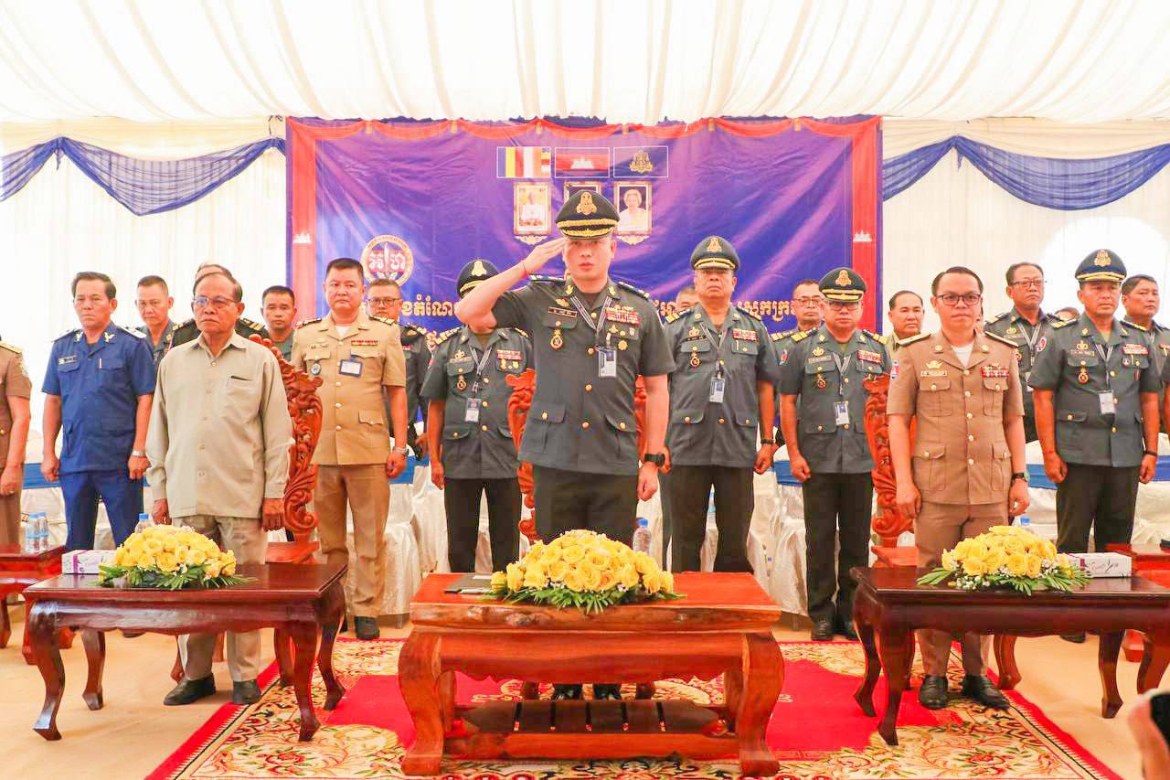 ឧត្តមសេនីយ៍ ត្រី សៀ ទីន អញ្ជើញជាអធិបតីភាពពិធីប្រកាសមុខតំណែងមេបញ្ជាការ មូលដ្ឋានកងរាជអាវុធហត្ថ ស្រុកក្រឡាញ់