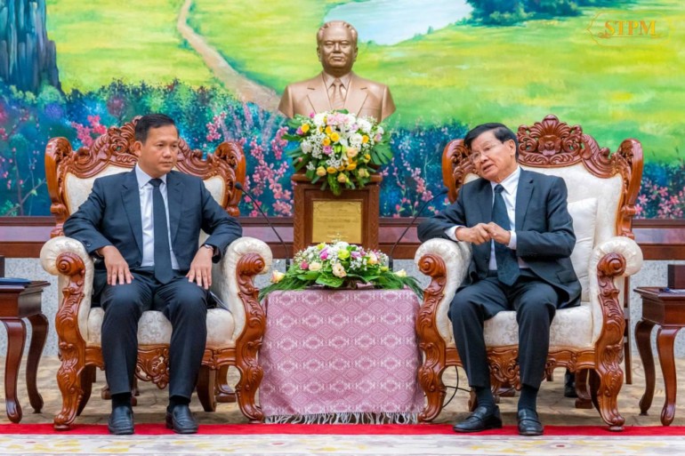 ឯកឧត្តម​ប្រធាន​រដ្ឋ​ឡាវ​៖ វត្តមាន​របស់​សម្តេច​បវរ​ធិបតី និង​គណៈប្រតិភូ​ក្នុងឱកាស​ដ៏​ក្រៀមក្រំ​នេះ ជា​ការបង្ហាញ​ឱ្យ​ឃើ​ញ​នូវ​ទំនាក់ទំនង​ជា​ប្រពៃណី មិត្តភាព សាមគ្គីភាព និង​ភាព​ជា​ដៃគូ​យុទ្ធសាស្ត្រ​គ្រប់​ជ្រុងជ្រោយ​និង​យូរអង្វែង រវាង​ប្រទេស​ទាំង​២