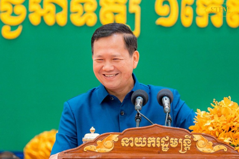 សម្តេច​បវរ​ធិបតី ហ៊ុន ម៉ា​ណែ​ត នាយករដ្ឋមន្ត្រី​នៃ​ព្រះរាជាណាចក្រ​កម្ពុជា ជួប​សំណេះសំណាល​ជាមួយ​សហជីព សេដ្ឋកិច្ច​ក្រៅ​ប្រព័ន្ធ និង​សមាគម​បុគ្គលិក​សិក្សា ដើម្បី​អបអរសាទរ​ខួប​អនុស្សាវរីយ៍ លើក​ទី ១៣៩ នៃ​ទិវា​ពលកម្ម​អន្តរជាតិ ១ ឧសភា ឆ្នាំ​២០២៥