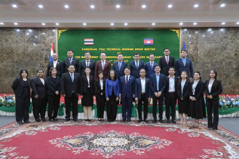 ​កម្ពុជា​-​ថៃ បើក​កិច្ចប្រជុំ​ក្រុម​ការងារ​បច្ចេកទេស ដើម្បី​លើកកម្ពស់​សិទ្ធិ​ដល់​ពលករ​ទេសន្តរប្រវេសន៍​ដែល​កំពុង​ធ្វើការ​នៅ​ប្រទេស​ថៃ