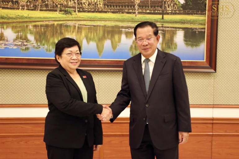 ​សម្ដេច​តេជោ ហ៊ុន សែន ស្វាគមន៍​លោក​ជំទាវ Maria Fernanda Lay ប្រធានរដ្ឋសភា​នៃ​សាធារណរដ្ឋ​ប្រជាធិបតេយ្យ​ទីម័​រឡេ​ស្តេ ចូលជួប​សម្តែង​ការគួរសម​