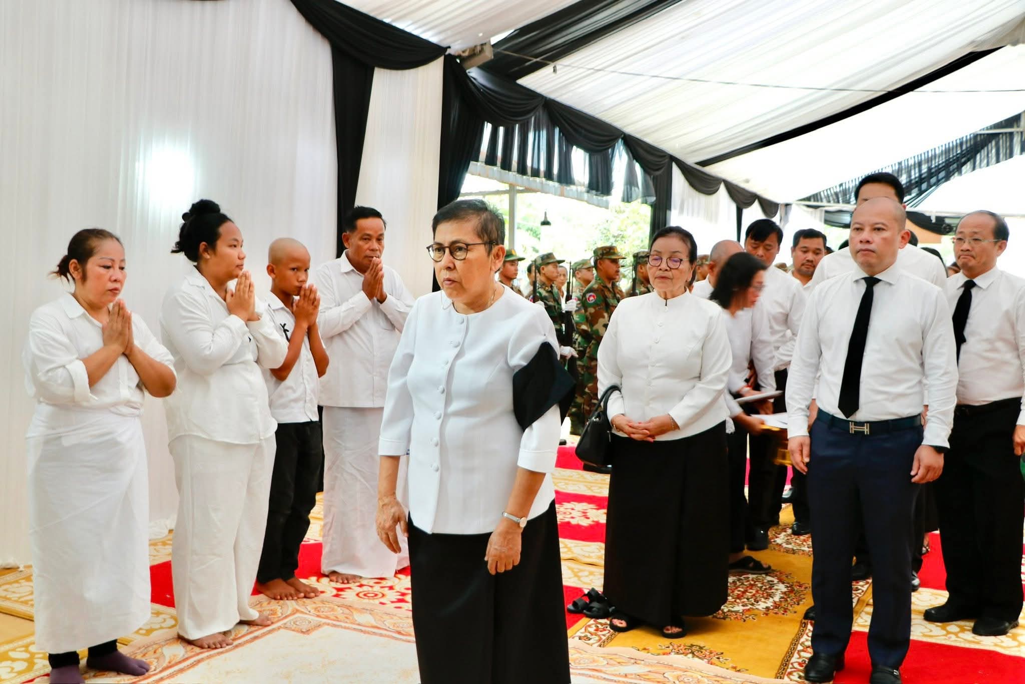 ពិធីគោរពវិញ្ញាណខន្ធសពវីរកងទ័ព​លោកអនុសេនីយ៍ត្រី​ទូច ភិរ័ក្ស​ ដែលបានពលីជីវិតក្នុងការការពារបូរណភាពទឹកដីនៅសមរភូមិប្រយុទ្ធជាមួយសត្រូវឈ្លានពានសៀម