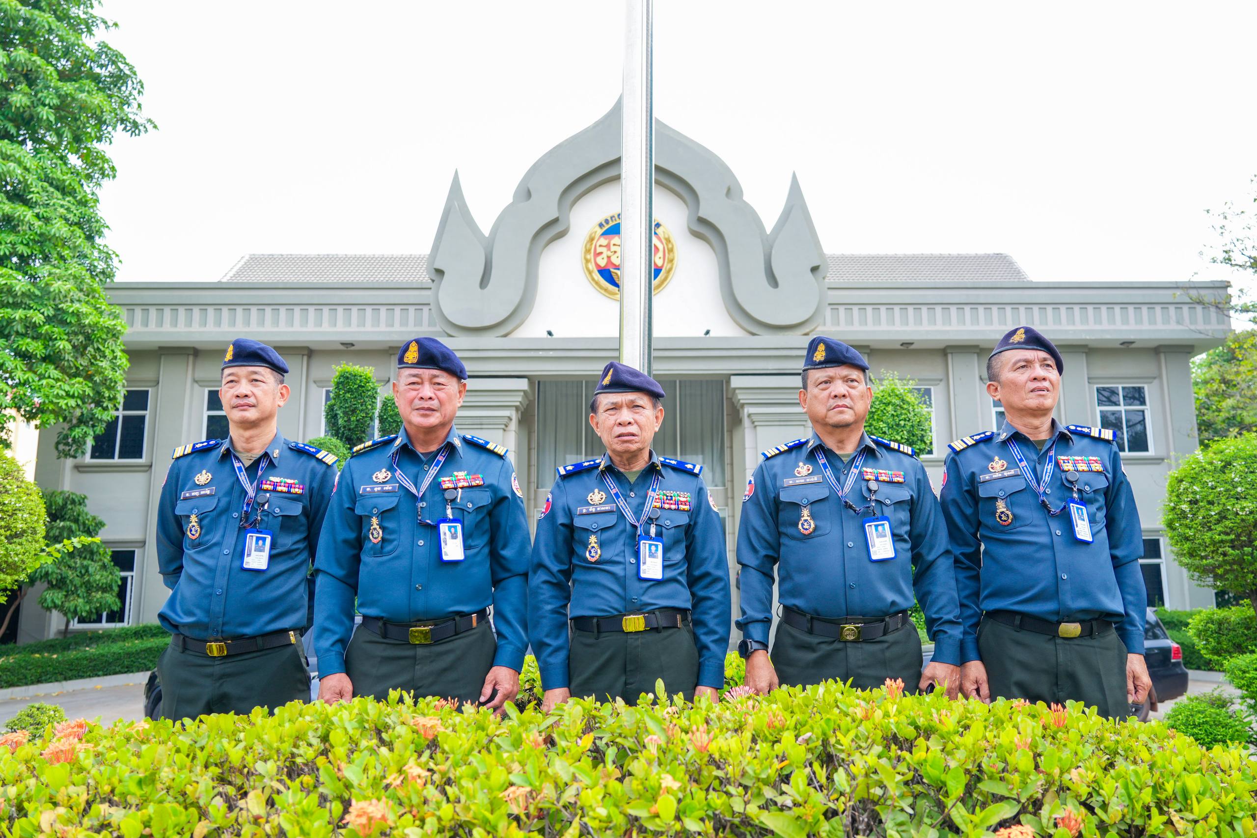 នៅថ្ងៃទី០១ ដល់ ថ្ងៃទី០៣ ខែឧសភា ឆ្នាំ២០២៦ កងរាជអាវុធហត្ថរាជធានីភ្នំពេញ បានដំណើរការស្វ័យត្រួតពិនិត្យចំនួនទ័ព-កូន និងពិនិត្យស្ថានភាពយោធិន នៃកងរាជអាវុធហត្ថឲ្យចូលសោធននិវត្តន៍ ក្រោមអធិបតីភាព លោកឧត្តមសេនីយ៍ត្រី ច័ន្ទ វាសនា មេបញ្ជាការរង ទទួលផែនកសាងកម្លាំង តំណាង លោកឧត្ដមសេនីយ៍ឯក រ័ត្ន ស្រ៊ាង មេបញ្ជាការរង កងរាជអាវុធហត្ថលើផ្ទៃប្រទេស មេបញ្ជាការ កងរាជអាវុធហត្ថរាជធានីភ្នំពេញ ដោយមានការចូលរួមពី លោកមេបញ្ជាការរង លោកនាយសេនាធិការរង ប្រធាន-អនុប្រធានមន្ទីរ នាយ-នាយរងការិយាល័យ វរសេនាតូចចល័ត មេបញ្ជាការ មូលដ្ឋានកងរាជអាវុធហត្ថខណ្ឌទាំង១៤ ព្រមទាំង លោក លោកស្រី ជានាយទាហាន នាយទាហានរង និងពលទាហាន នៃកងរាជអាវុធហត្ថរាជធានីភ្នំពេញ ទាំងអស់ផងដែរ ដែលធ្វើឡើងនៅសាលប្រជុំបញ្ជាការដ្ឋានកងរាជអាវុធហត្ថរាជធានីភ្នំពេញ។