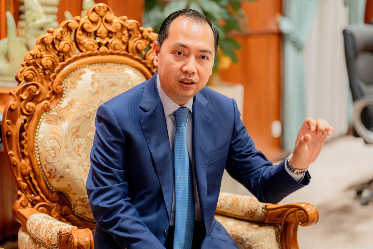 រដ្ឋមន្ត្រីក្រសួងព័ត៌មាន លើកទឹកចិត្តដល់ប្រព័ន្ធផ្សព្វផ្សាយ បន្តបង្កើនសមត្ថភាពផលិតមាតិកា និងកម្មវិធីល្អៗ ដើម្បីពង្រឹងការប្រកួតប្រជែង និងឆ្លើយតបនឹងការវិវត្តយ៉ាងឆាប់រហ័សនៃបច្ចេកវិទ្យាឌីជីថល
