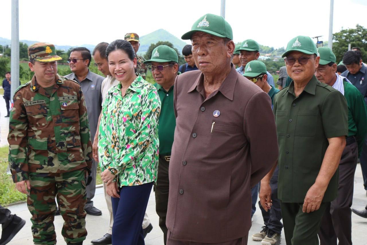 សម្តេចពិជ័យសេនា ចុះពិនិត្យវឌ្ឍនភាពការងារសាងសង់វិមានអនុស្សាវរីយ៍ នយោបាយឈ្នះ-ឈ្នះ