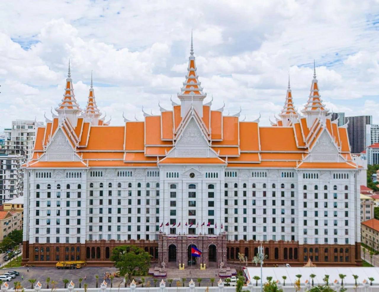 ក្រសួងមហាផ្ទៃ ៖ រាល់ការទទួលវិភាគទានពីភាគីបរទេសរបស់គណបក្សនយោបាយ គឺផ្ទុយរដ្ឋធម្មនុញ្ញ ល្មើសច្បាប់ស្តីពីគណបក្សនយោបាយ និងច្បាប់នានាជាធរមាន