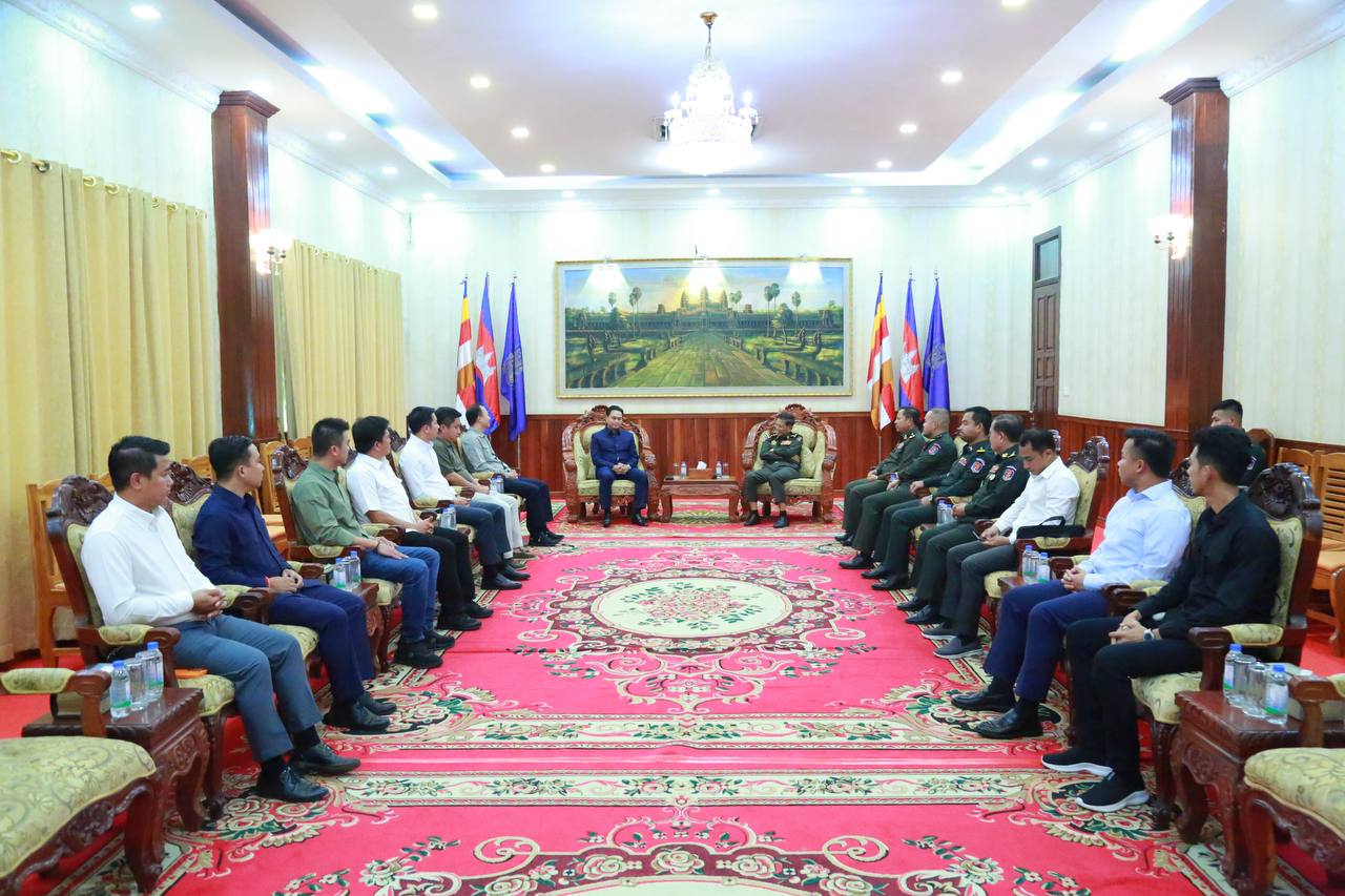 លោក ហែម សុវត្ថិ និងលោកស្រី នេត ធីតាវិឈុណា រួមជាមួយសប្បុរសជន ឧបត្ថម្ភអំណោយជាម៉ូតូចំនួន ២០គ្រឿងបន្ថែម ដល់កងទ័ពជួរមុខ តាមរយៈកងពលតូចលេខ៧០ បញ្ជាការដ្ឋានកងទ័ពជើងគោក
