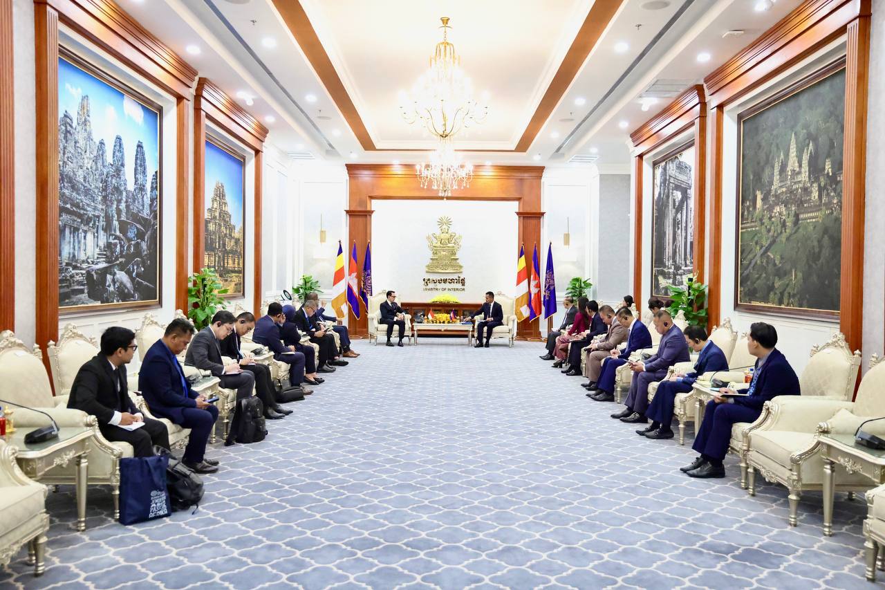 ឯកឧត្តមអភិសន្តិបណ្ឌិត ស សុខា និងអនុរដ្ឋមន្ត្រីការបរទេសឥណ្ឌូណេស៊ី ឯកភាពរុញឆ្ពោះទៅមុខបន្ថែមទៀតនូវកិច្ចសហប្រតិបត្តិការអនុវត្តច្បាប់ និងបណ្ដុះបណ្ដាល